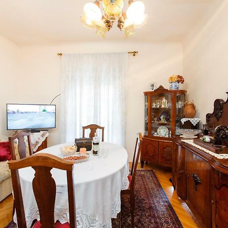 Apartment Dragana Kastela Bagian luar foto